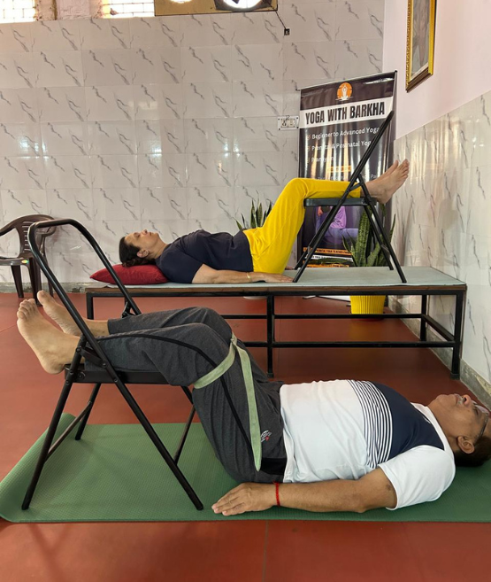 Best Yoga Class in Noida. Top Yoga studio near me. Yoga with Barkha