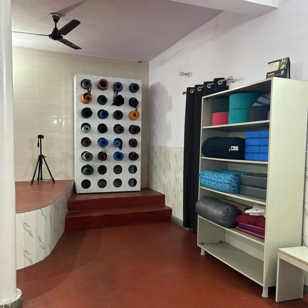 Best Yoga Class in Noida. Top Yoga studio near me. Yoga with Barkha