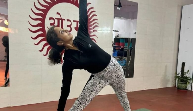 6 Yoga Asanas for Old Age: Every Elderly Beginner Should Know!