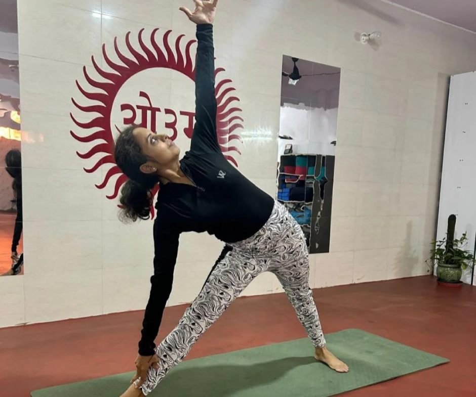 6 Yoga Asanas for Old Age: Every Elderly Beginner Should Know!